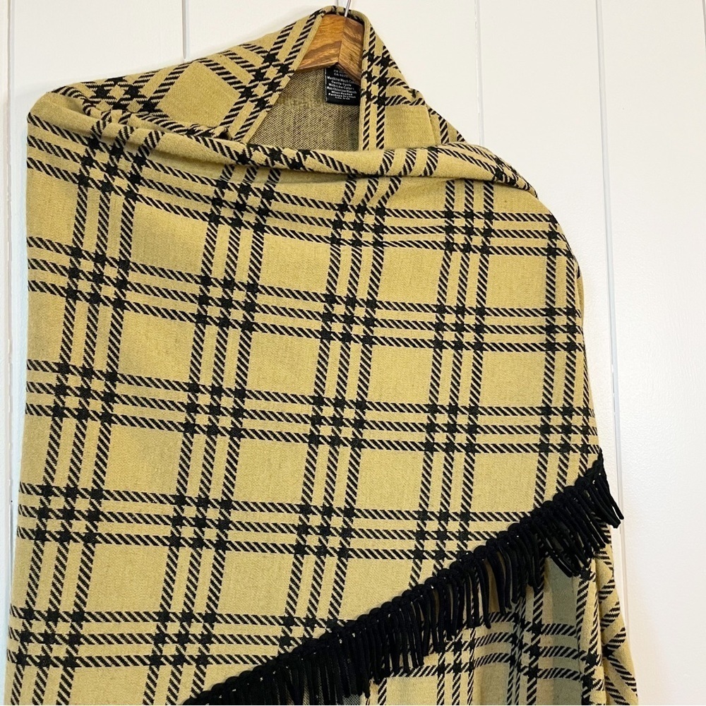 Lennie for Nina Leonard Off Yellow Plaid with Fringe Shawl. Size OS. - Picture 6 of 6